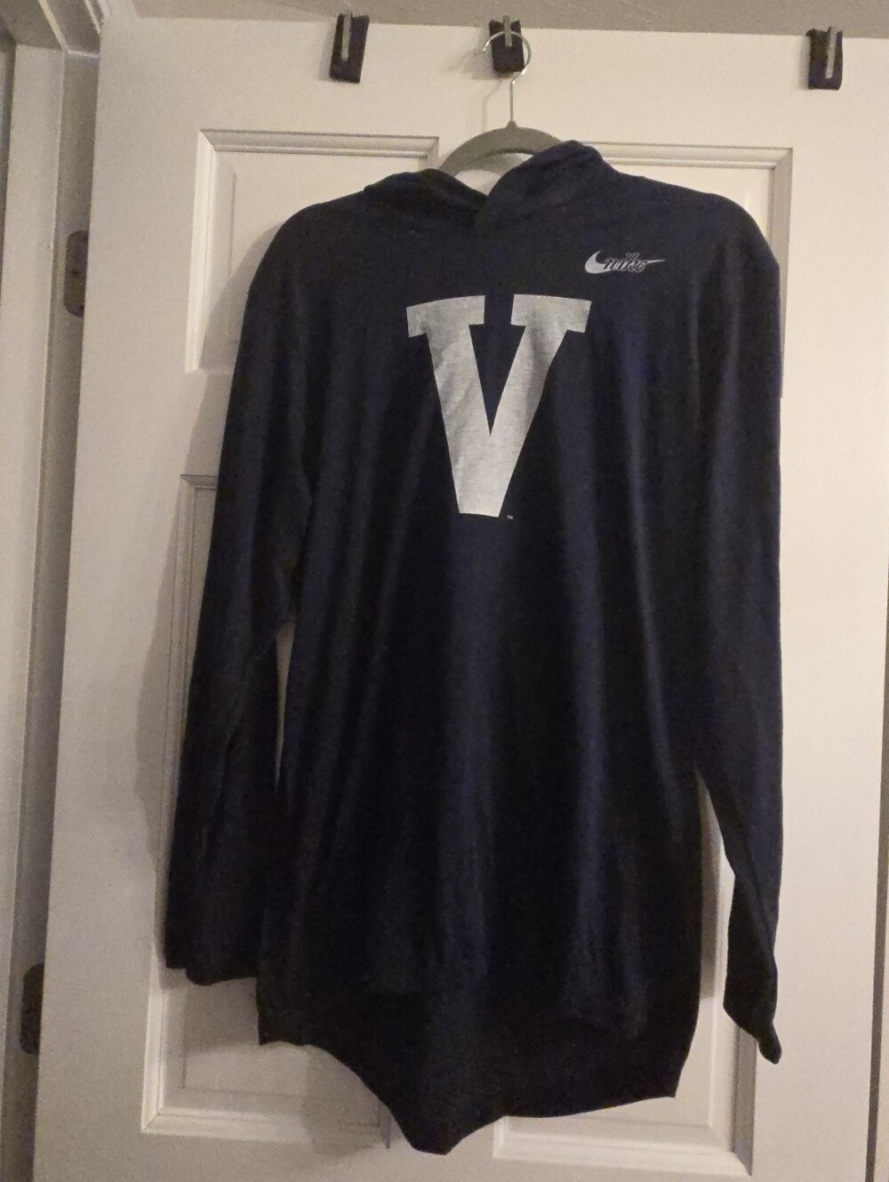 NWOT Nike Men's Villanova Lightweight Sweatshirt Hoodie Size M